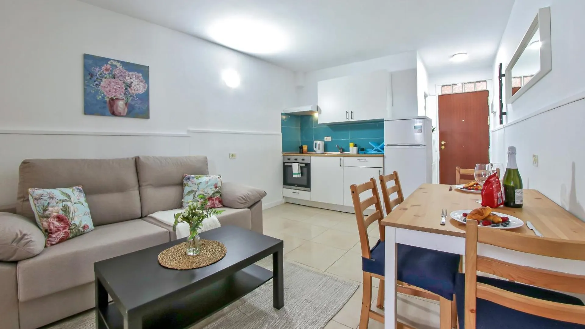 Elegant And Cozy Studio With Pool Chaparral 341 Costa Del Silencio 0*,  Spanje